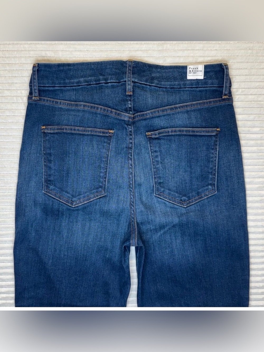 Frank & Eileen Killian Crop Flare Jeans, size 29 - Picture 8 of 8